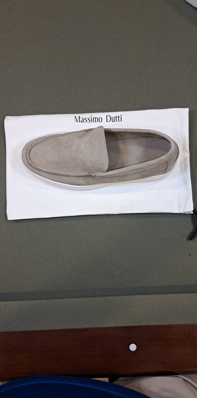 Massimo Dutti Split leather loafers with moc toe - Color: Sand - Size: Men 8 - Picture 12 of 12